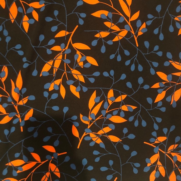 TWO! LuLaRoe Hi-Lo Patterned Irma Tunic Tops, NWOT - Picture 3 of 8